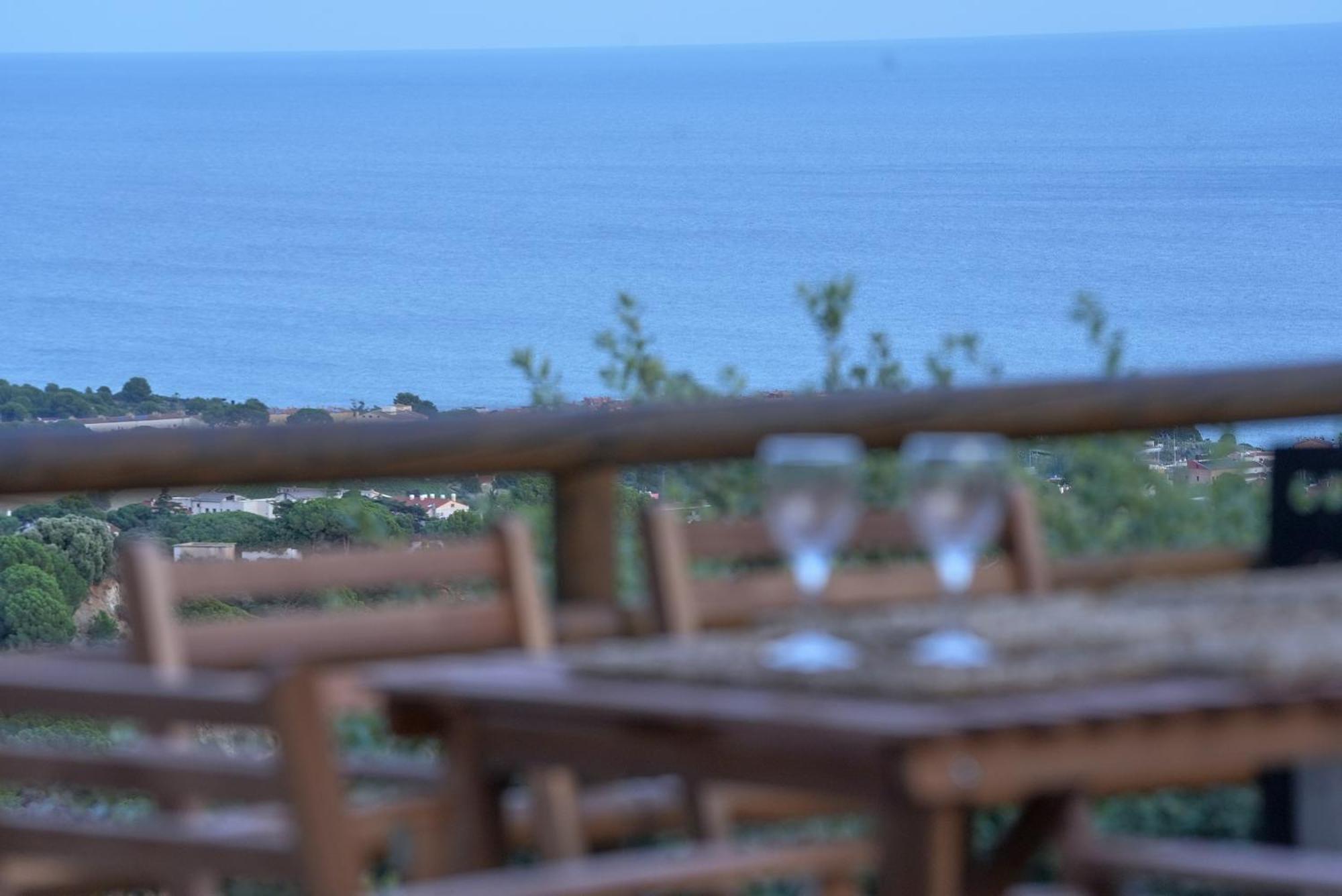 Aaa View Private Terrace Outdoor Heated Hot Tub Family Fun Villa Badalona Luaran gambar