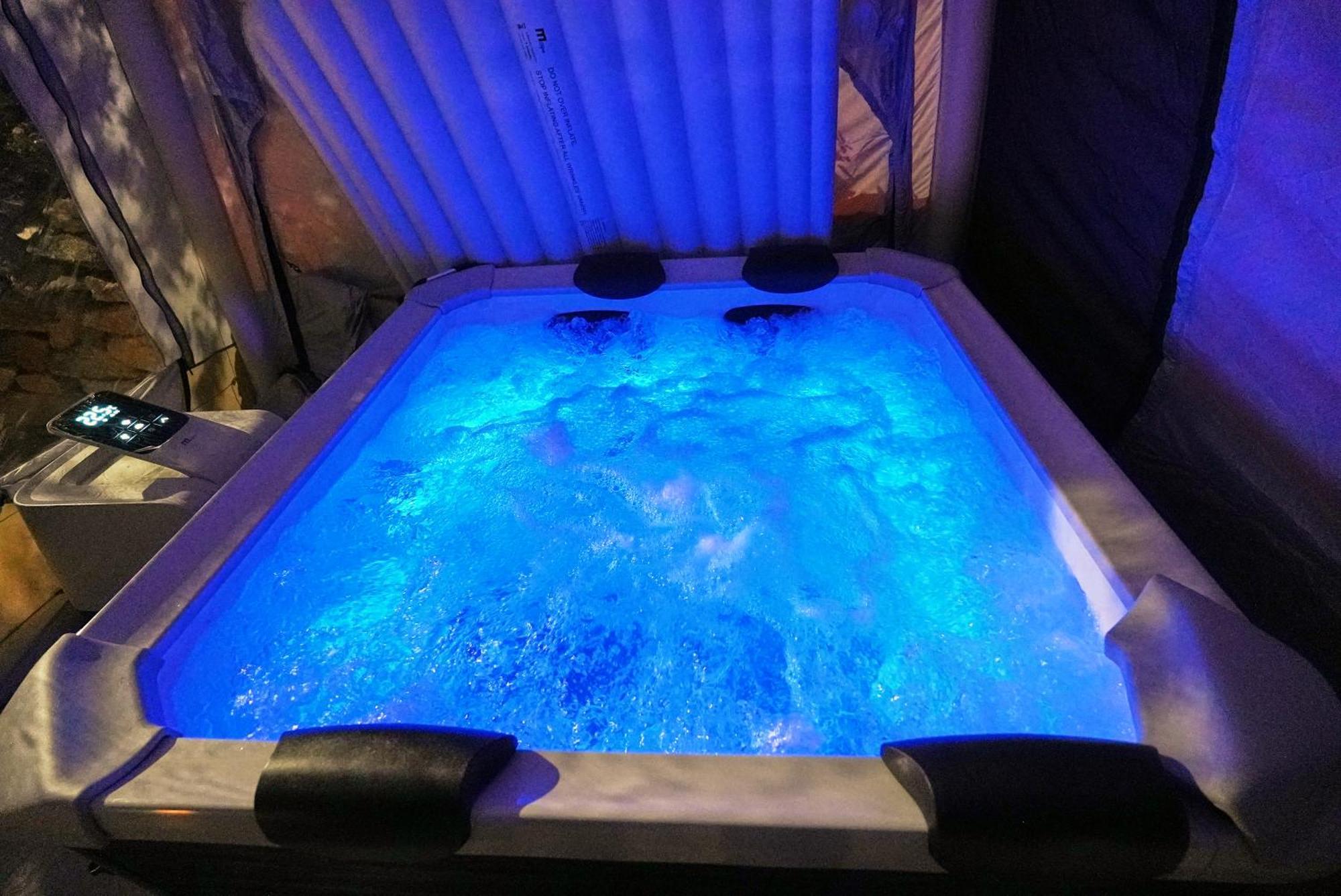 Aaa View Private Terrace Outdoor Heated Hot Tub Family Fun Villa Badalona Luaran gambar
