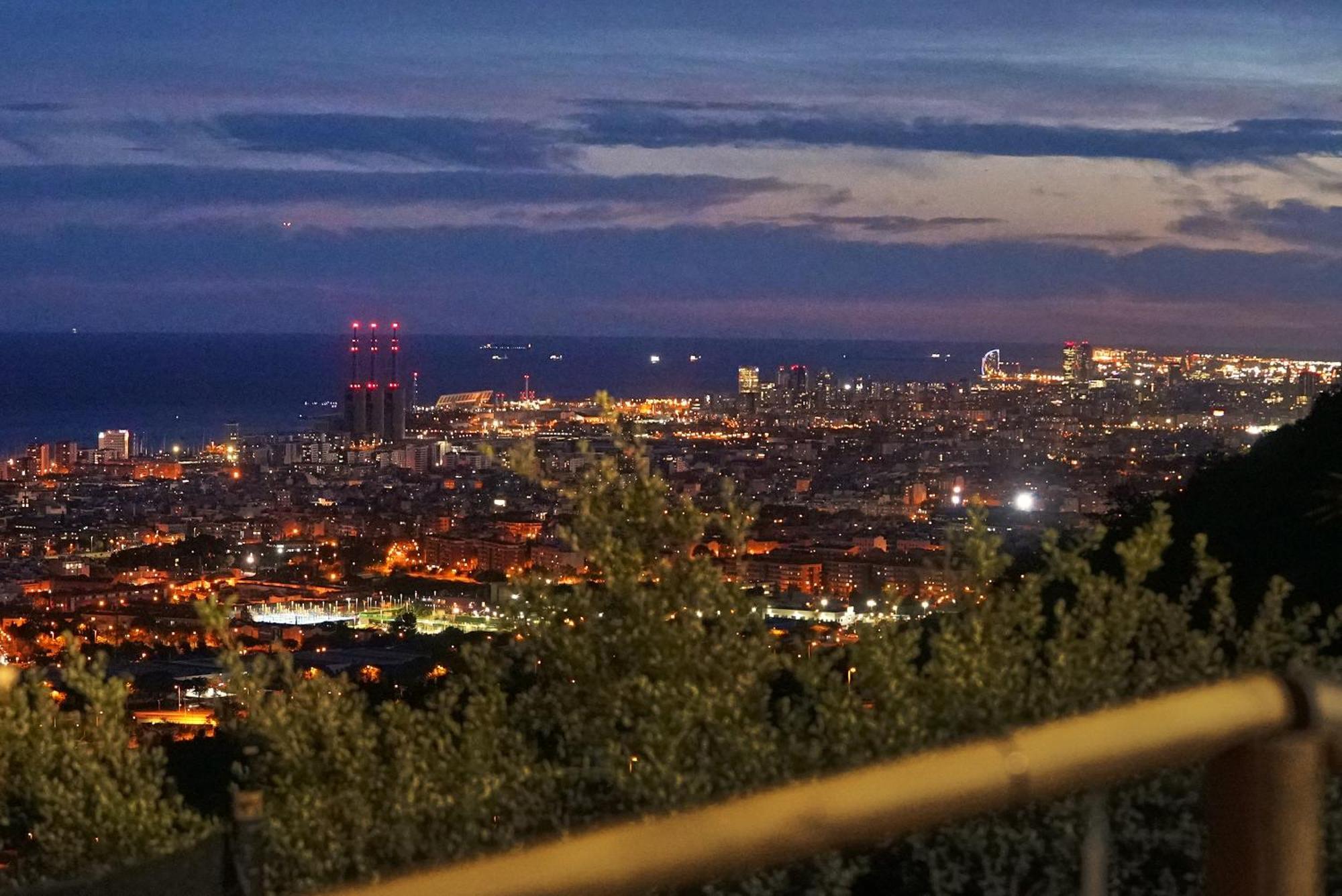 Aaa View Private Terrace Outdoor Heated Hot Tub Family Fun Villa Badalona Luaran gambar